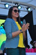 Sonakshi Sinha is now on Guinness Book of Records for painting her nails on Women
